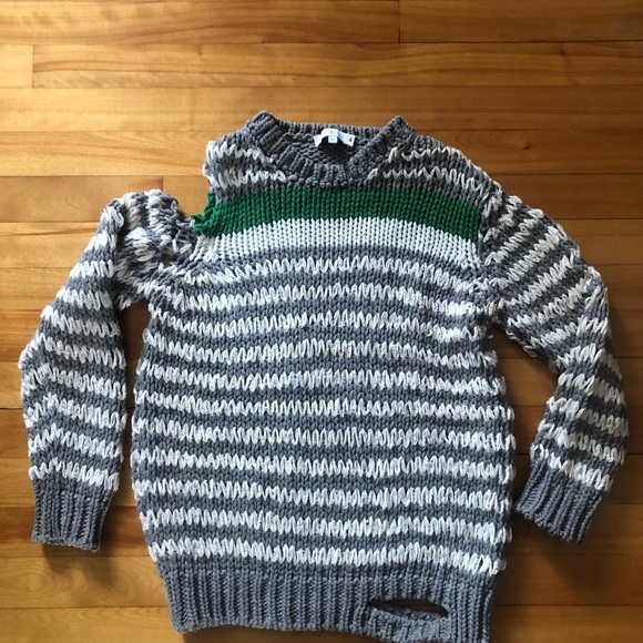 Great condition IRO off shoulder open knit sweater size XS - Picture 7 of 9